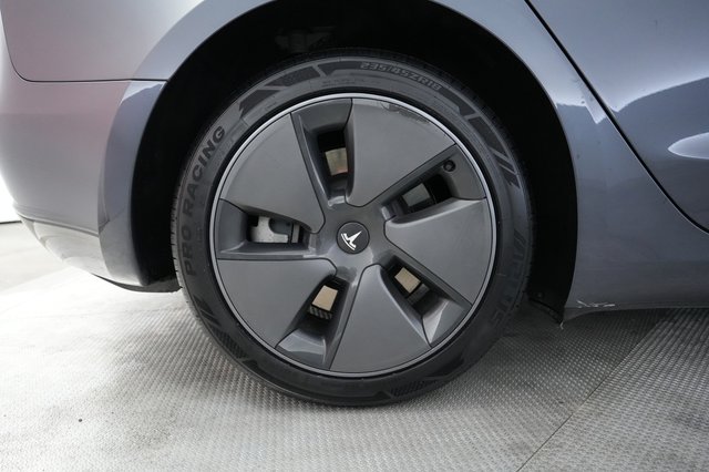 2023 Tesla Model 3 — photo 17 of 21