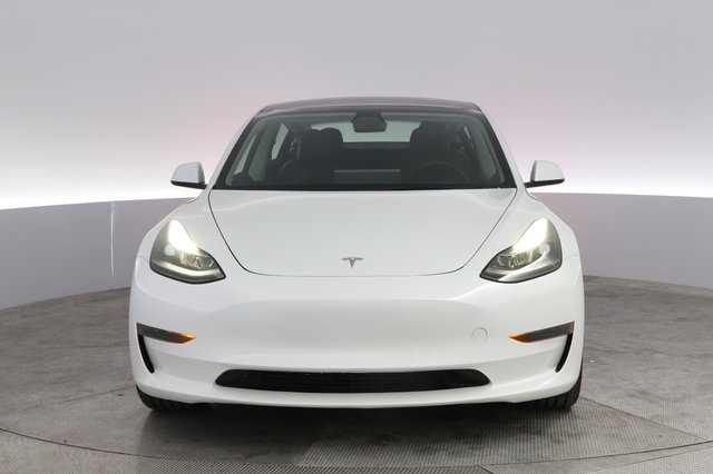 2023 Tesla Model 3 — photo 9 of 21