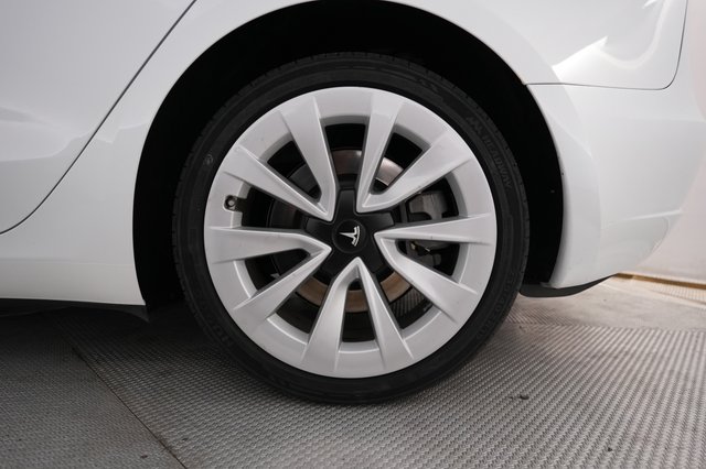 2023 Tesla Model 3 — photo 16 of 21