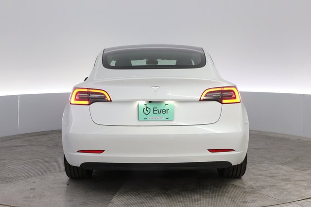 2023 Tesla Model 3 — photo 12 of 21