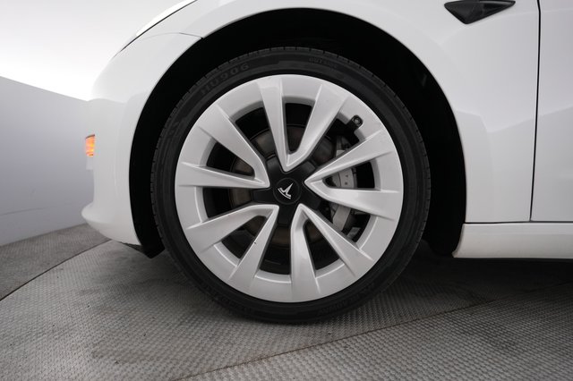 2023 Tesla Model 3 — photo 17 of 21