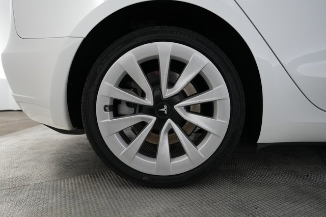 2023 Tesla Model 3 — photo 7 of 21