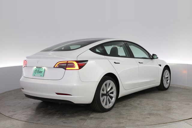 2023 Tesla Model 3 — photo 2 of 21
