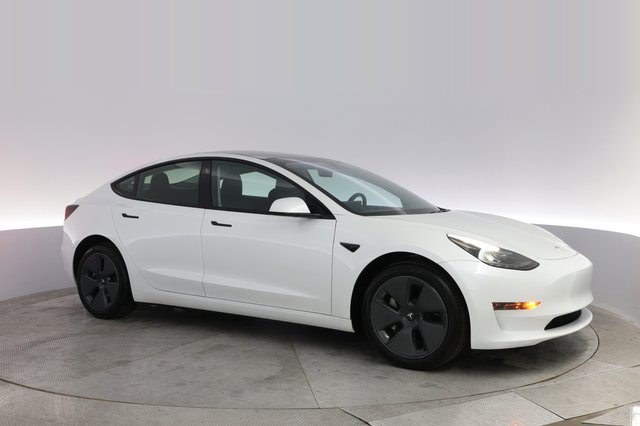 2023 Tesla Model 3 — photo 11 of 21