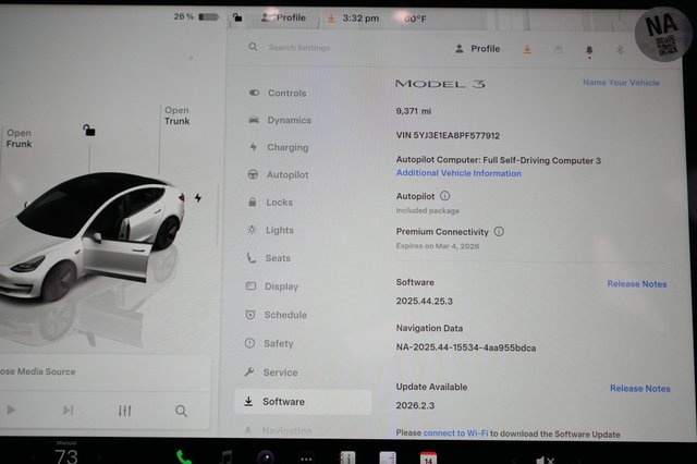 2023 Tesla Model 3 — photo 5 of 21