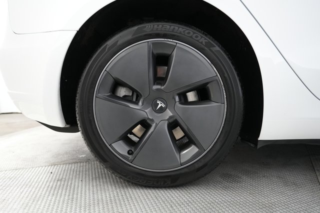 2023 Tesla Model 3 — photo 16 of 21