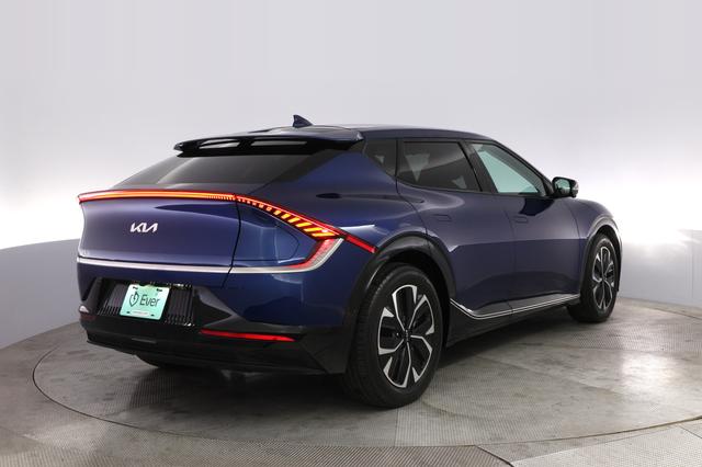 2023 Kia EV6 — photo 2 of 21