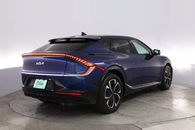 2023 Kia EV6 — photo 2 of 21