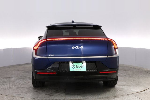 2023 Kia EV6 — photo 12 of 21