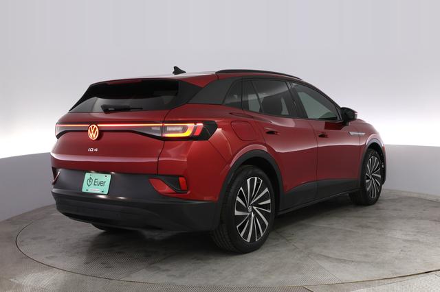 2024 Volkswagen ID.4 — photo 2 of 20