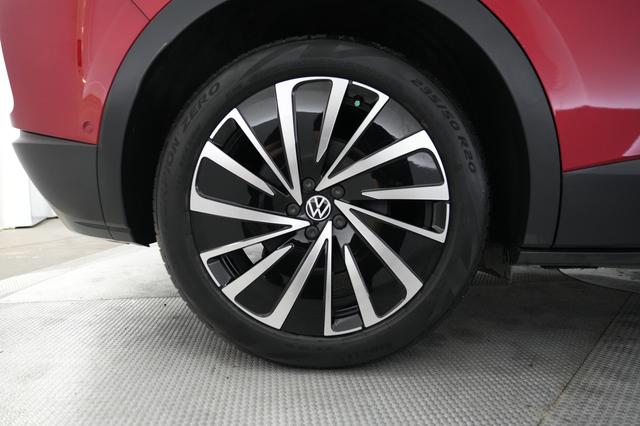 2024 Volkswagen ID.4 — photo 7 of 20