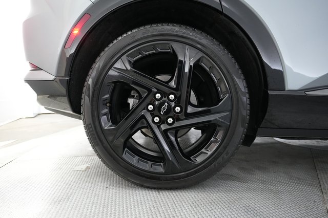 2024 Chevrolet Equinox EV — photo 7 of 20