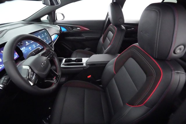 2024 Chevrolet Equinox EV — photo 3 of 20