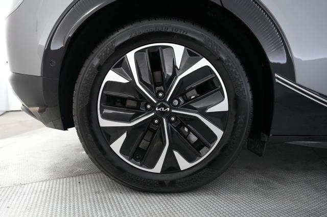 2024 Kia EV6 — photo 7 of 20