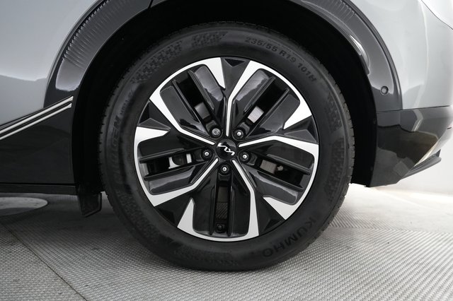 2024 Kia EV6 — photo 16 of 20