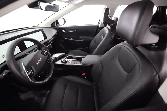 2024 Kia EV6 — photo 3 of 20