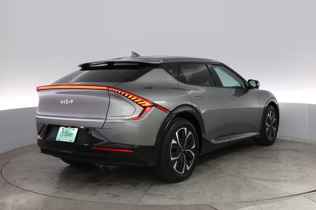 2024 Kia EV6 — photo 2 of 20