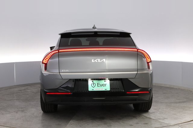 2024 Kia EV6 — photo 12 of 20