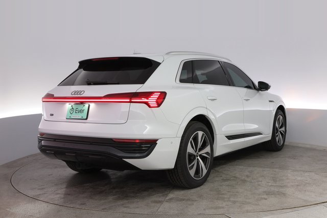 2024 Audi Q8 e-tron — photo 2 of 20