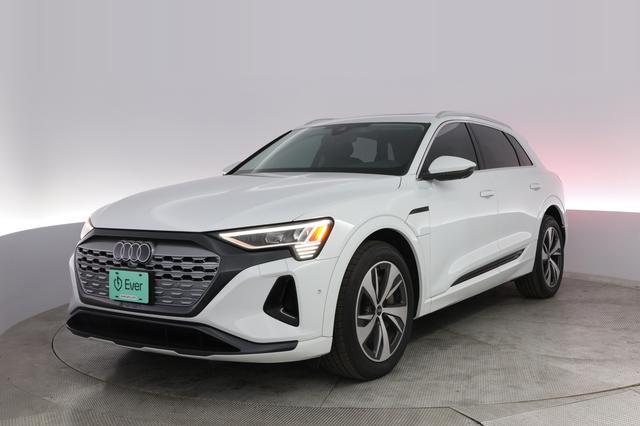 2024 Audi Q8 e-tron — VIN WA15AAGE5RB026888