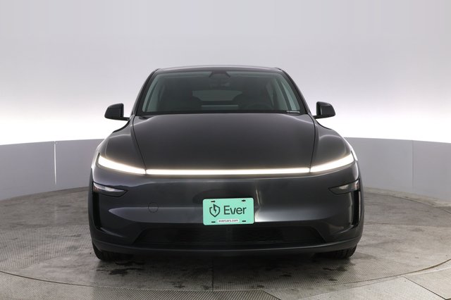2026 Tesla Model Y — photo 9 of 21