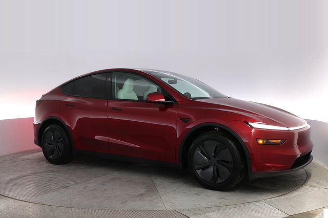 2026 Tesla Model Y — photo 11 of 21