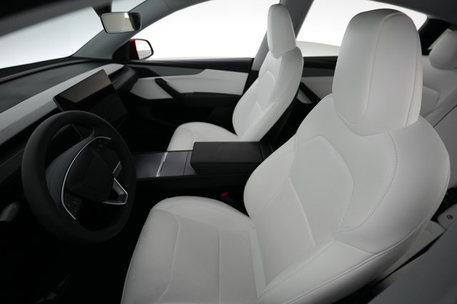 2026 Tesla Model Y — photo 3 of 21
