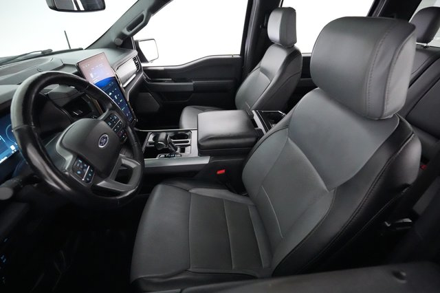 2022 Ford F-150 Lightning — photo 3 of 16