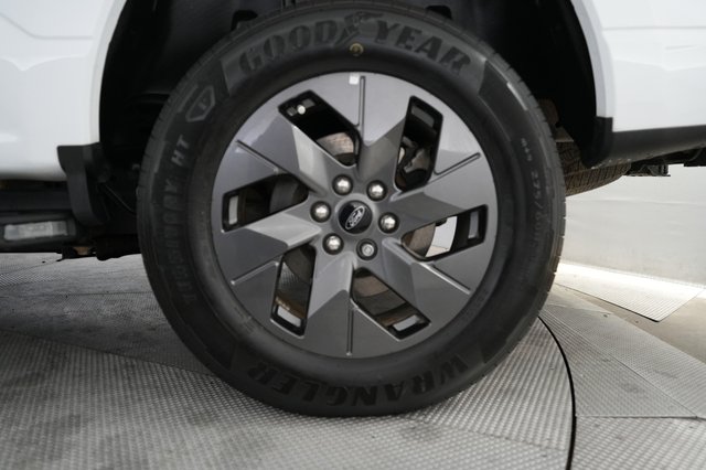 2023 Ford F-150 Lightning — photo 7 of 15