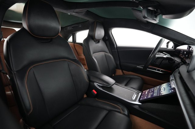 2023 Lucid Air — photo 18 of 21