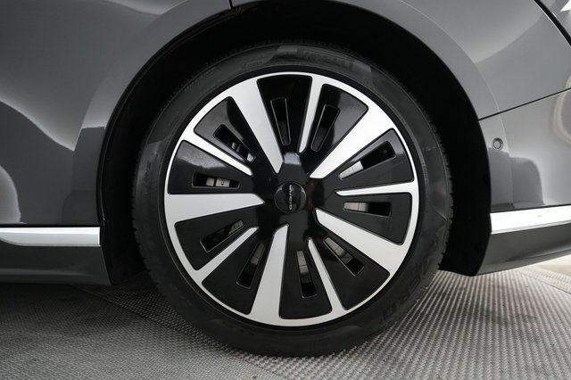 2023 Lucid Air — photo 15 of 21