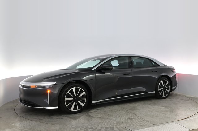 2023 Lucid Air — photo 14 of 21