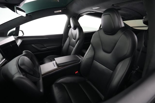 2023 Tesla Model X — photo 3 of 22