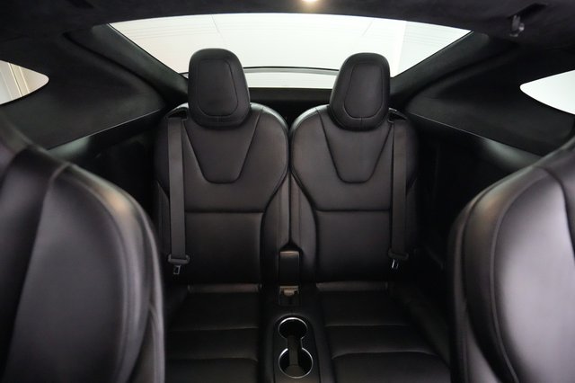 2023 Tesla Model X — photo 20 of 22
