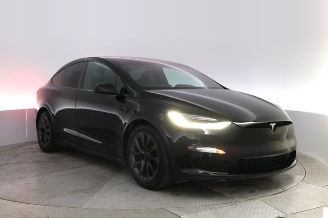 2023 Tesla Model X — photo 10 of 22