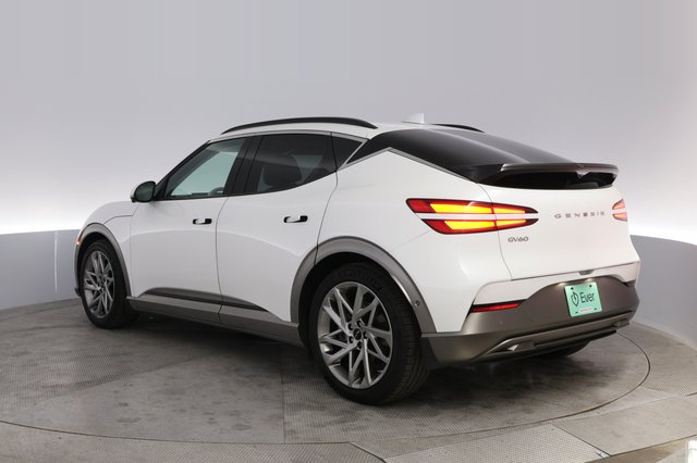 2023 Genesis GV60 — photo 13 of 24