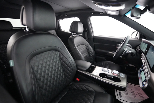 2024 Genesis GV60