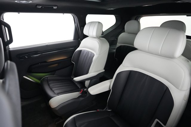 2024 Kia EV9 — photo 19 of 22