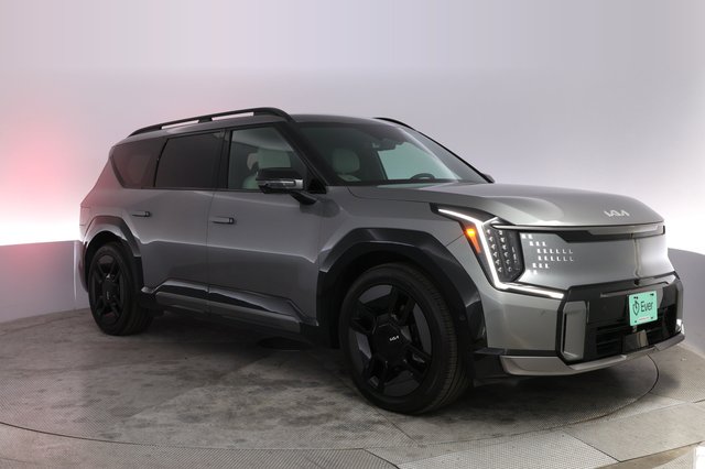 2024 Kia EV9 — photo 10 of 22