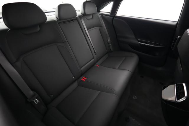 2024 Lucid Air — photo 4 of 21