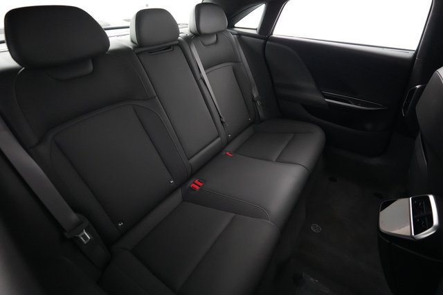 2024 Lucid Air — photo 4 of 21