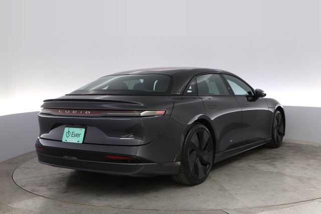 2024 Lucid Air — photo 2 of 21
