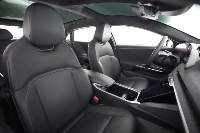2024 Lucid Air — photo 18 of 21