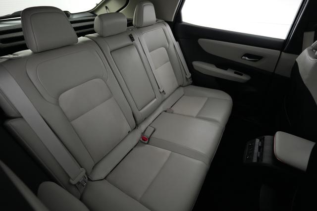 2024 Nissan Ariya — photo 4 of 20