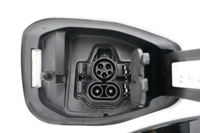 2024 Nissan Ariya — photo 8 of 21