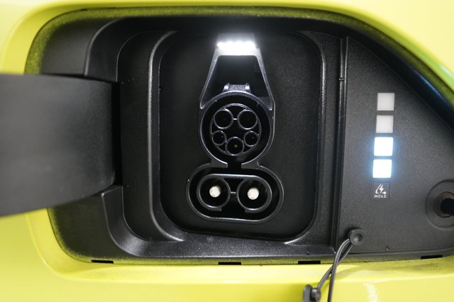 2024 Hyundai Kona Electric — photo 8 of 21