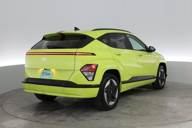 2024 Hyundai Kona Electric — photo 2 of 21