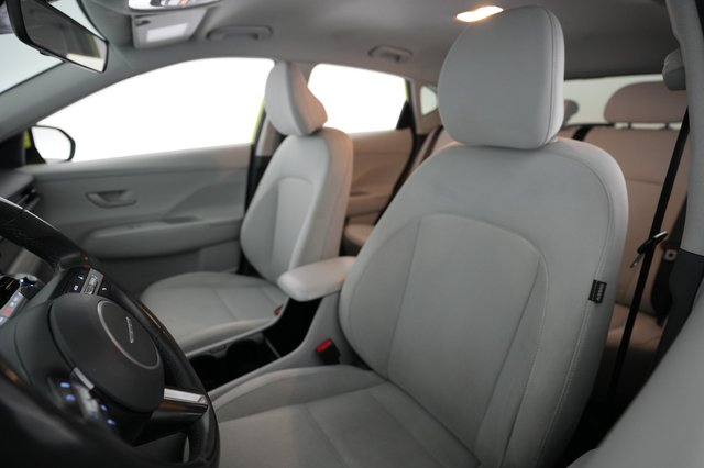 2024 Hyundai Kona Electric — photo 3 of 21
