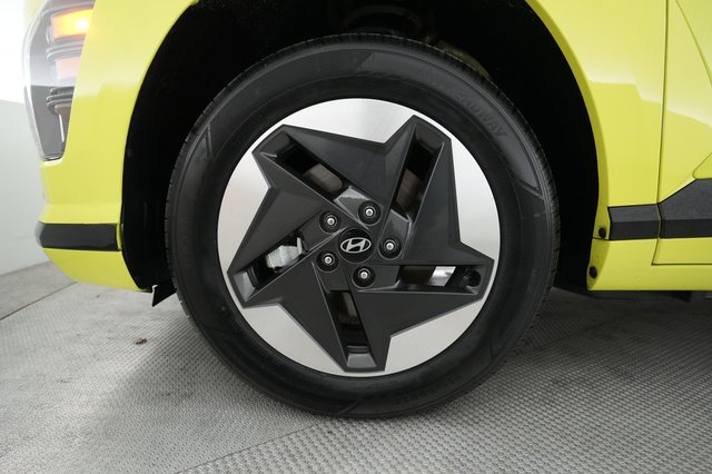 2024 Hyundai Kona Electric — photo 15 of 21