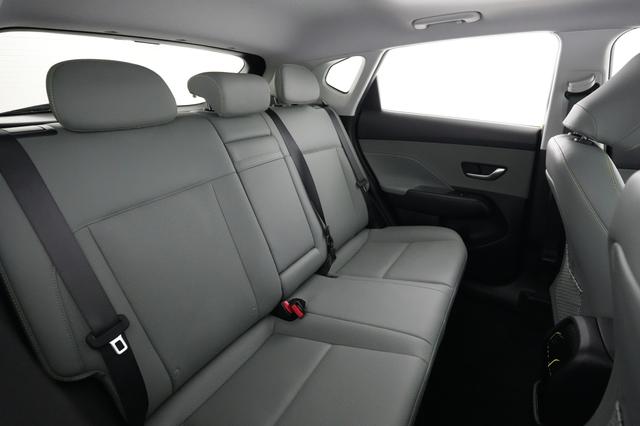2024 Hyundai Kona Electric — photo 4 of 21